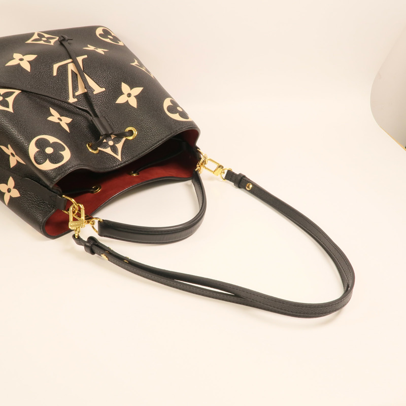 LOUIS VUITTON Monogram Empreinte Bicolor Neo Noe MM金扣手挽肩背兩用袋-7