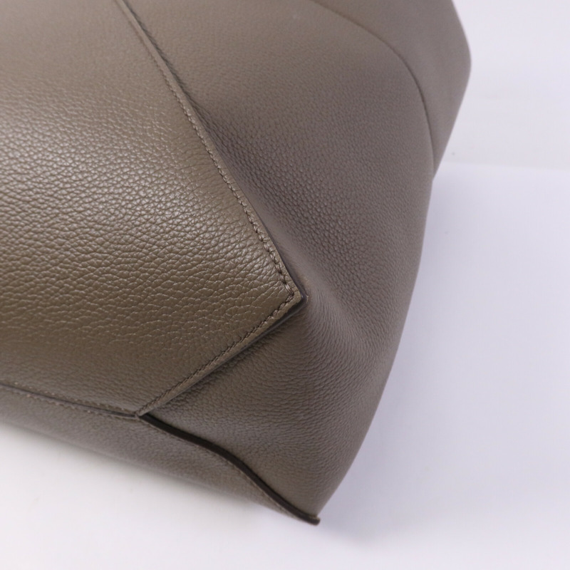 LOEWE 牛皮皮革Puzzle Fold金扣手挽袋-11