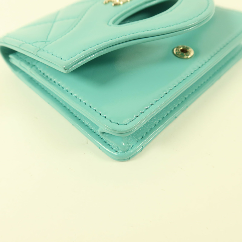 CHANEL 牛皮皮革Card Case金扣卡片套-11