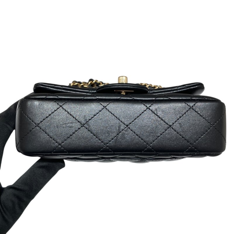 CHANEL 香奈兒 CLASSIC FLAP BAG 18 翻蓋側背包 羊皮 黑色 金釦-4