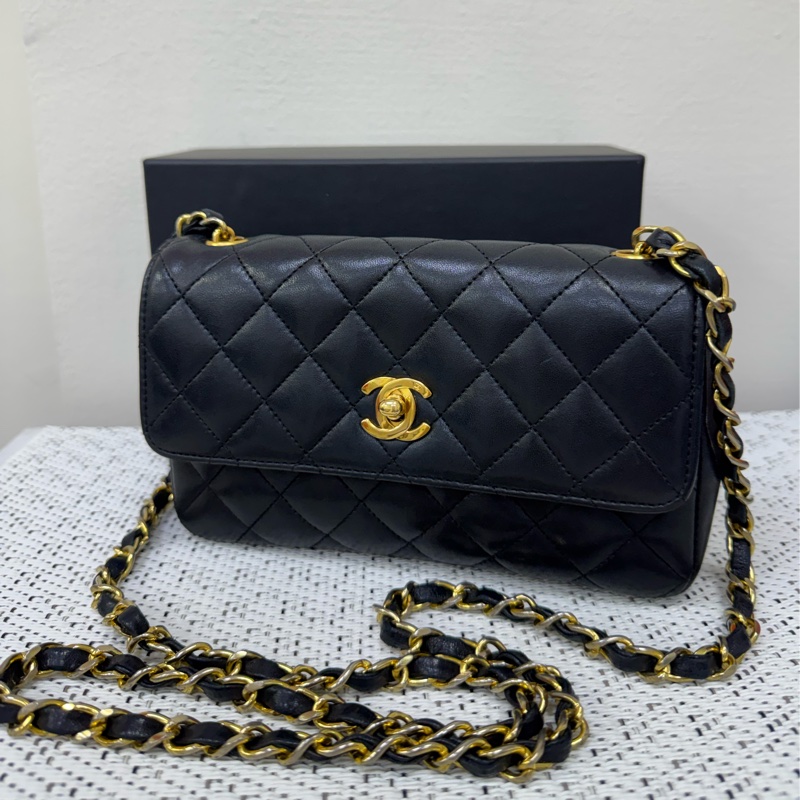 Chanel vintage CF經典黑色下蓋鏈包-0
