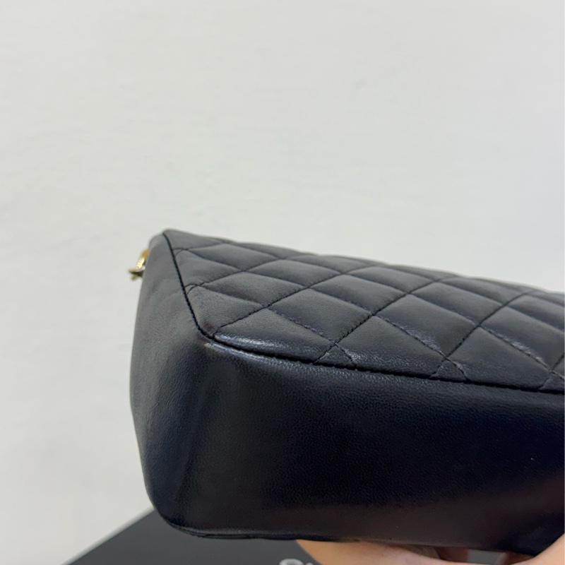 Chanel vintage CF經典黑色下蓋鏈包-7
