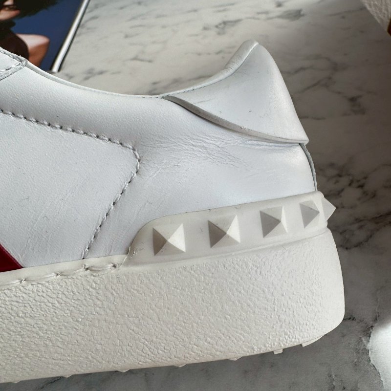 💖斷貨款 Valentino 白色拼櫻桃紅小錐形白鞋-9