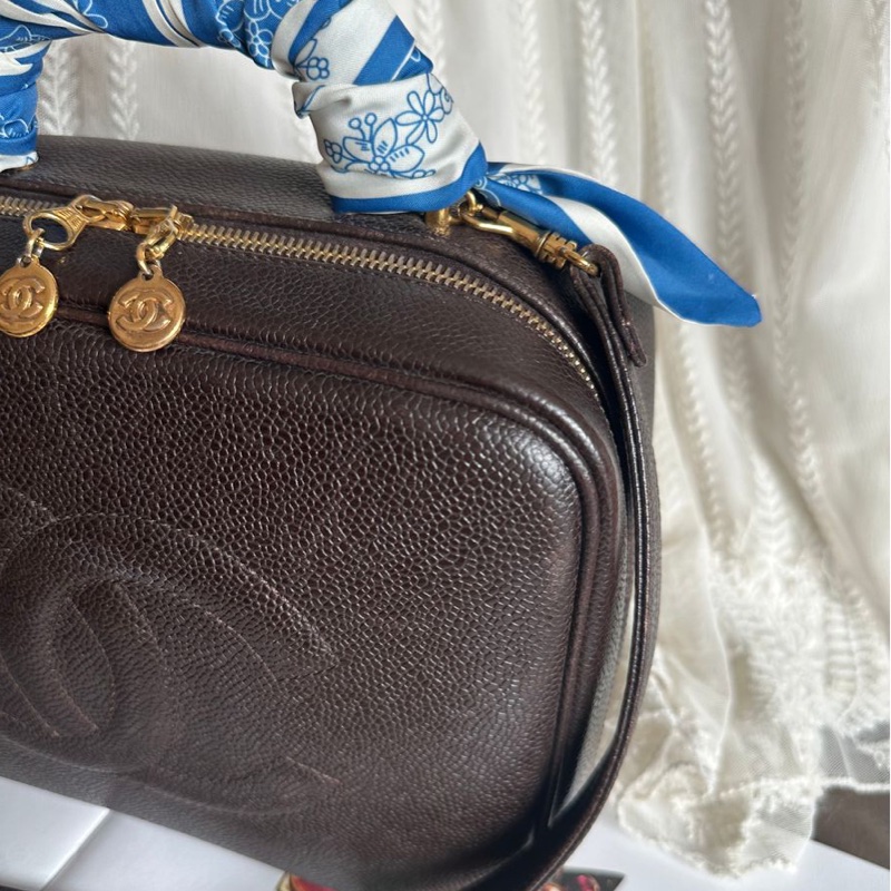香奈兒魚子醬深啡色 皮革化妝包  1997 復古香奈兒 CC Vanity 化妝包 斜挎包 側背包 小盒子 盒子 手提包 chanel vanity caviar bag-11
