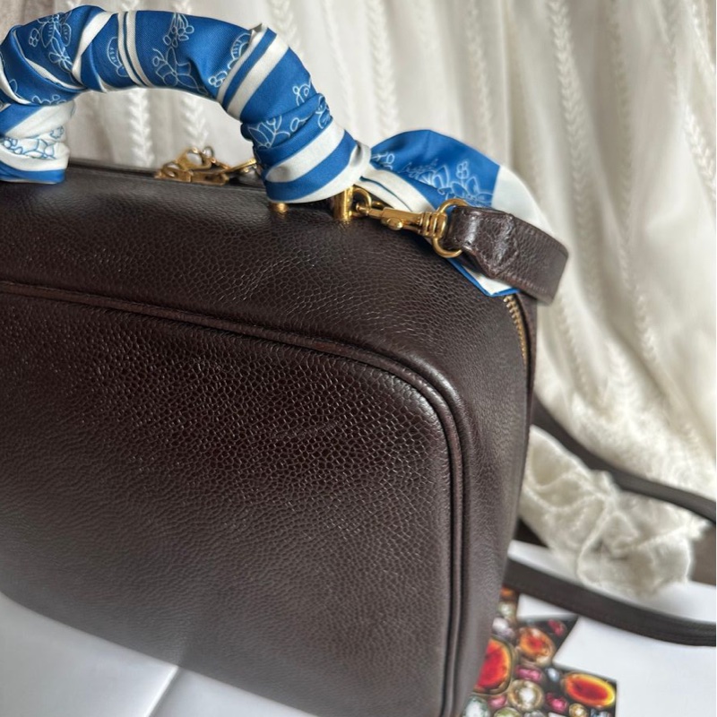 香奈兒魚子醬深啡色 皮革化妝包  1997 復古香奈兒 CC Vanity 化妝包 斜挎包 側背包 小盒子 盒子 手提包 chanel vanity caviar bag-14