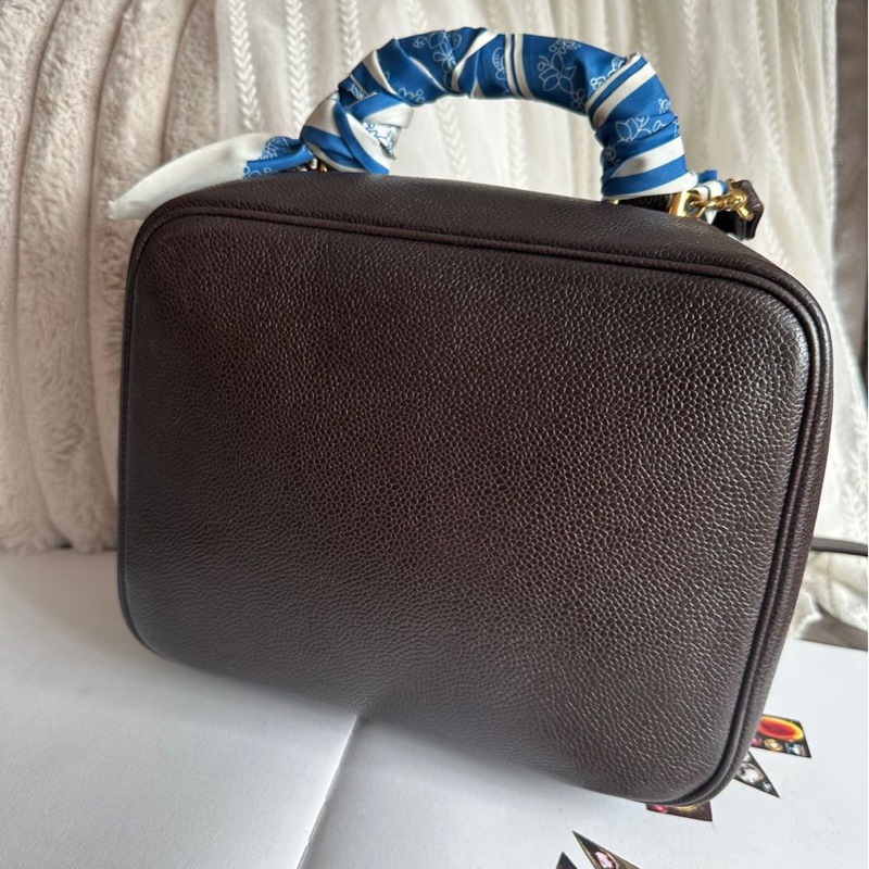 香奈兒魚子醬深啡色 皮革化妝包  1997 復古香奈兒 CC Vanity 化妝包 斜挎包 側背包 小盒子 盒子 手提包 chanel vanity caviar bag-15