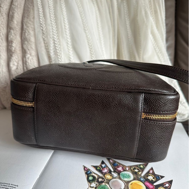 香奈兒魚子醬深啡色 皮革化妝包  1997 復古香奈兒 CC Vanity 化妝包 斜挎包 側背包 小盒子 盒子 手提包 chanel vanity caviar bag-19