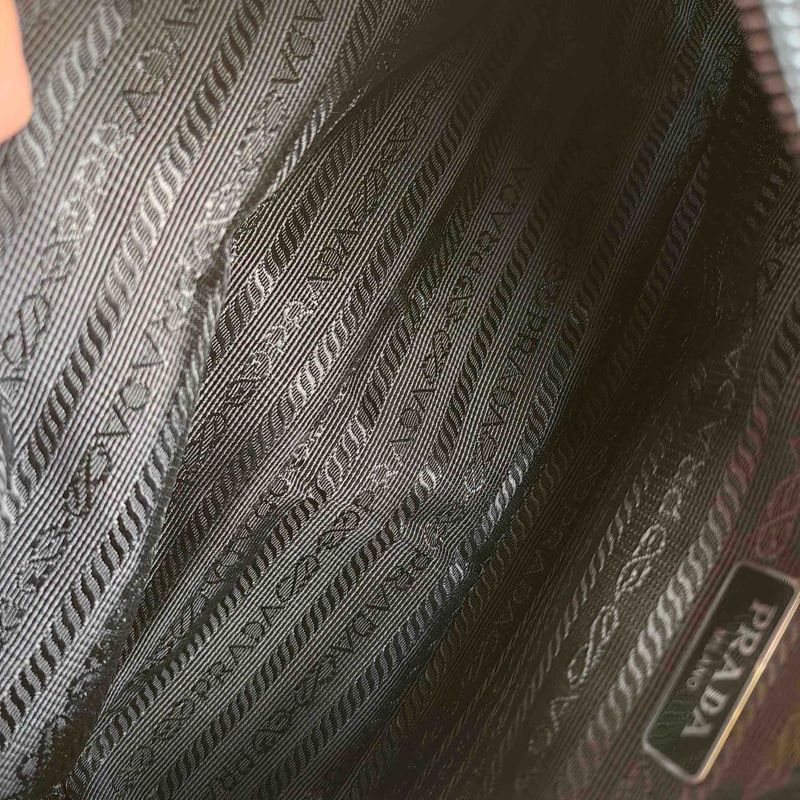 PRADA普拉達hobo 黑色 腋下包手提單肩包-8