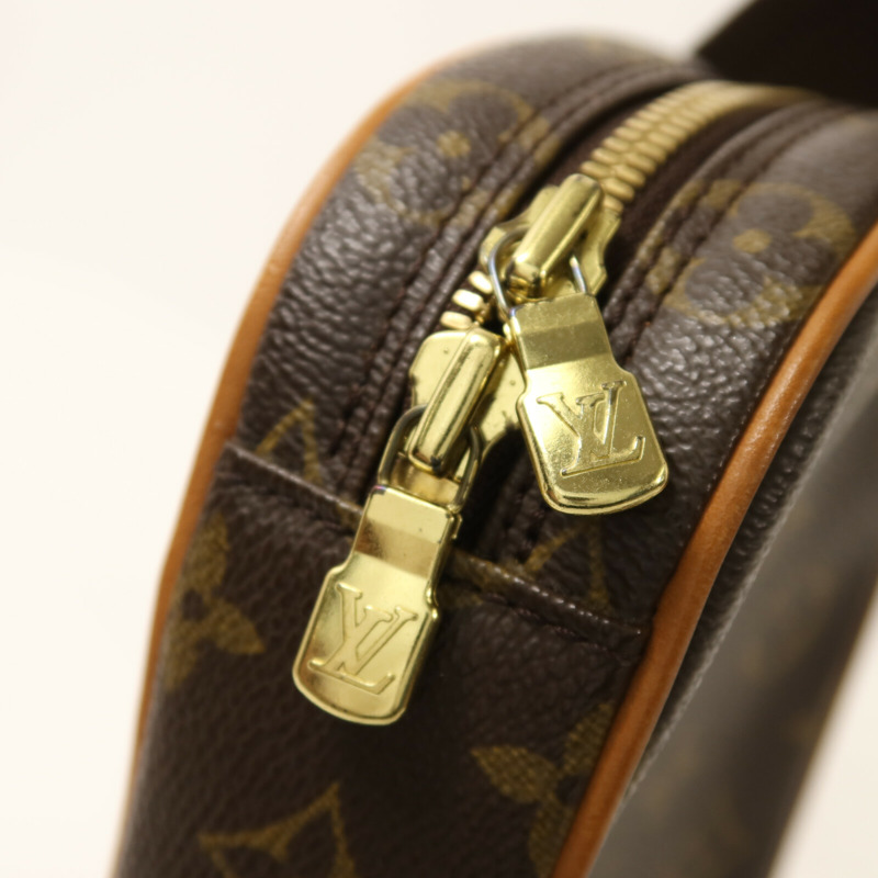 LOUIS VUITTON Monogram Pochette Gange金扣肩背袋-11