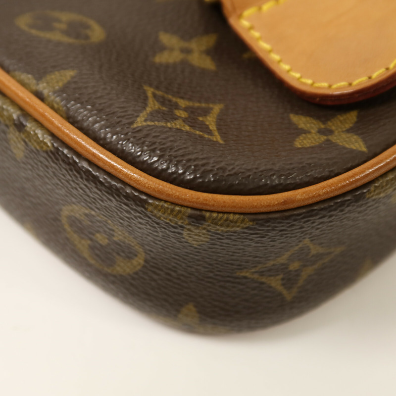 LOUIS VUITTON Monogram Pochette Gange金扣肩背袋-14