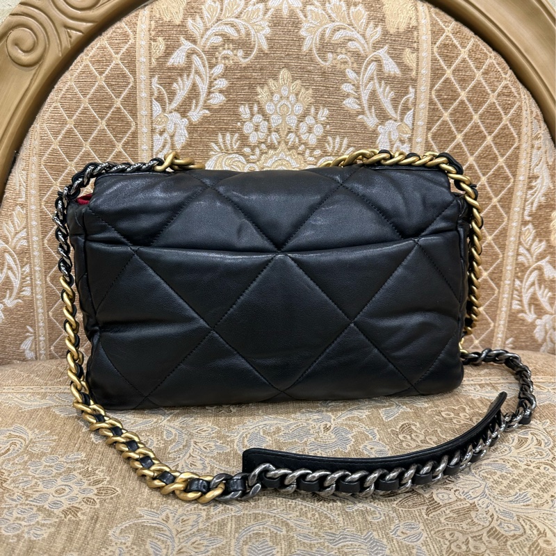 Chanel 黑羊皮大菱格紋19大型霧金釦三色鏈下蓋手提肩斜背包AS1161-1
