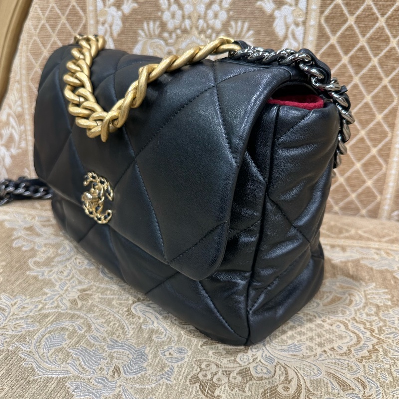 Chanel 黑羊皮大菱格紋19大型霧金釦三色鏈下蓋手提肩斜背包AS1161-3