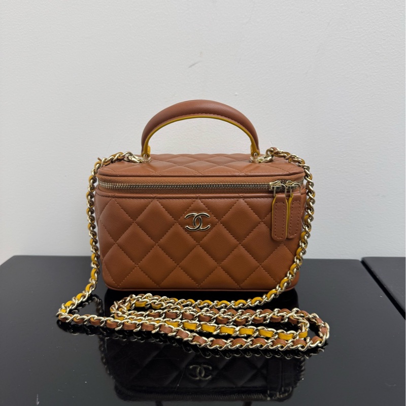 Chanel/香奈兒23a焦糖化妝盒子。-0