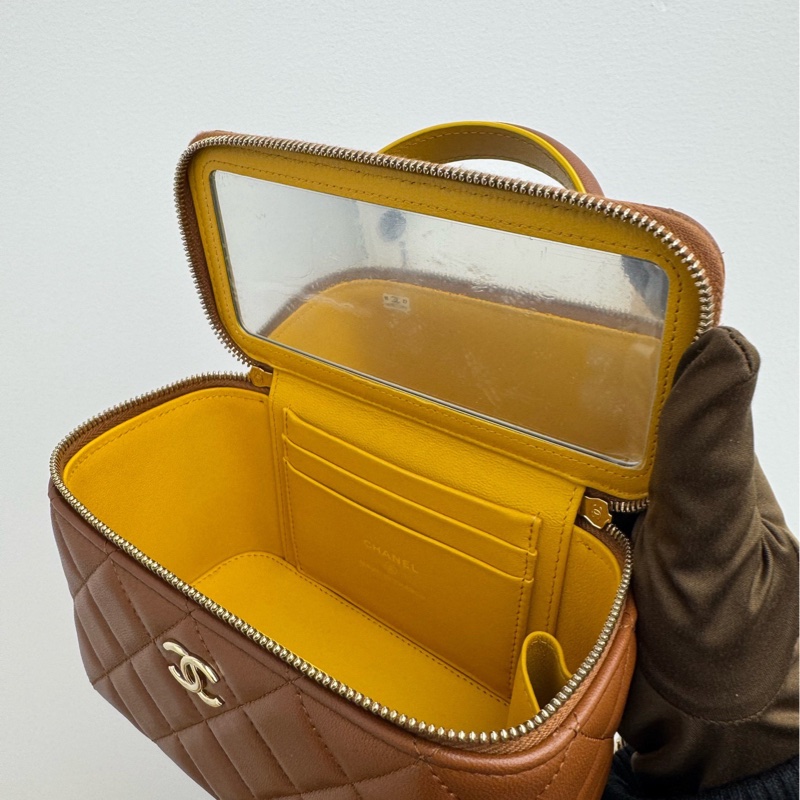 Chanel/香奈兒23a焦糖化妝盒子。-6