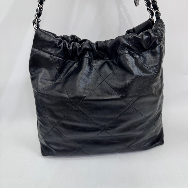 [ 櫃價20萬200 ］Chanel 22Bag 黑牛皮銀釦小號肩背包 晶片款-1