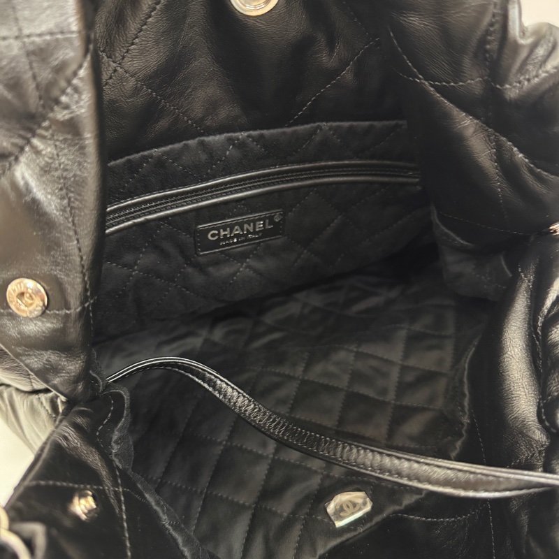 [ 櫃價20萬200 ］Chanel 22Bag 黑牛皮銀釦小號肩背包 晶片款-7