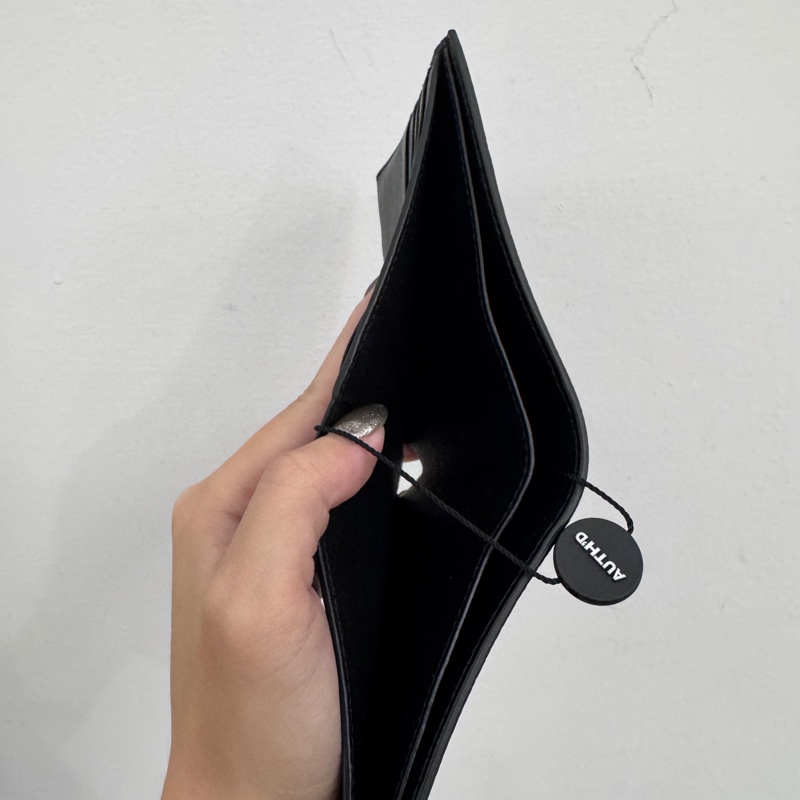 Balenciaga 黑牛皮短夾 閒置品-5