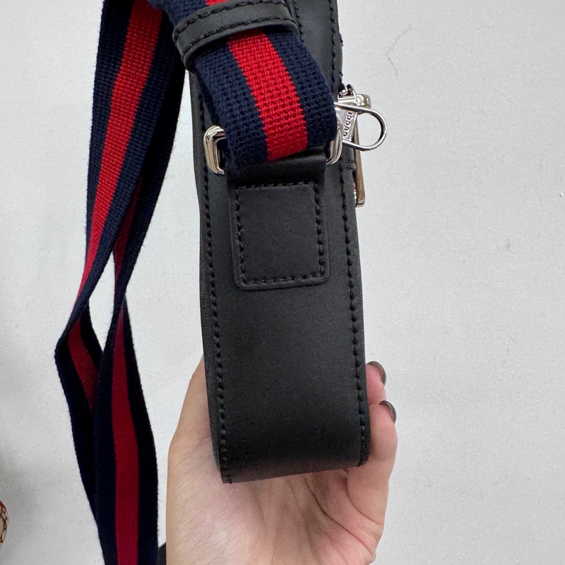 Gucci 黑灰PVC銀釦Mini日字包 近全新-3