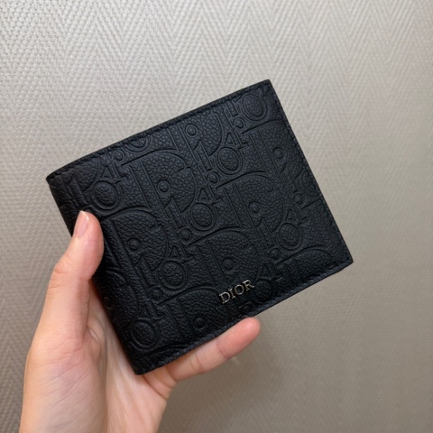 Dior 黑牛皮壓紋對開8卡短夾