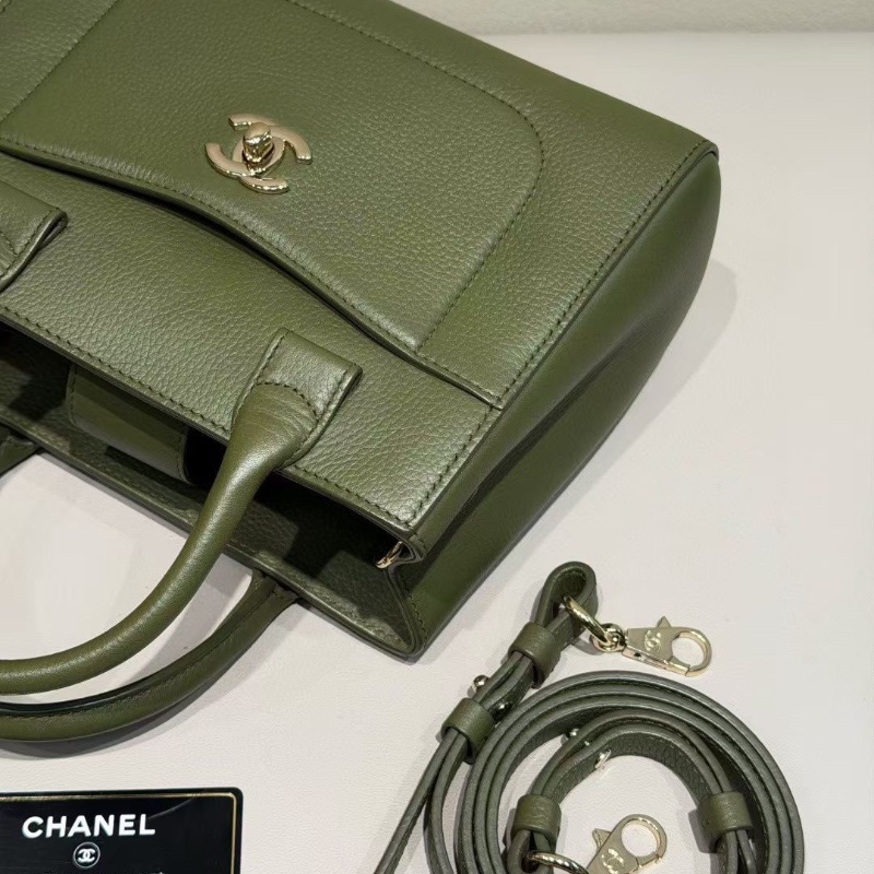 Chanel  抹茶綠 鼠尾草綠 mini 郵差斜背包荔枝紋 牛皮 27*22*10cm 99新配件塵袋保卡-2