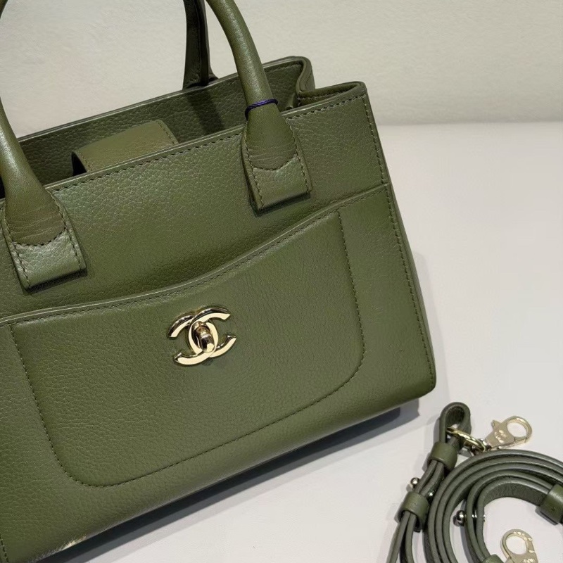 Chanel  抹茶綠 鼠尾草綠 mini 郵差斜背包荔枝紋 牛皮 27*22*10cm 99新配件塵袋保卡-3