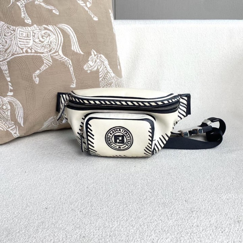Fendi 加州天空系列腰包29*14*5 98新配件塵袋-6