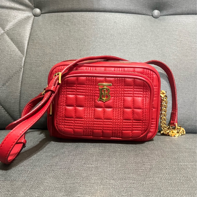 BURBERRY Lola TB字母絎縫羔羊皮鍊帶相機包#小#紅色-0