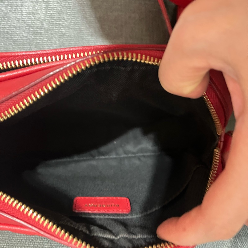 BURBERRY Lola TB字母絎縫羔羊皮鍊帶相機包#小#紅色-14