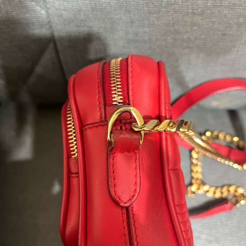 BURBERRY Lola TB字母絎縫羔羊皮鍊帶相機包#小#紅色-25