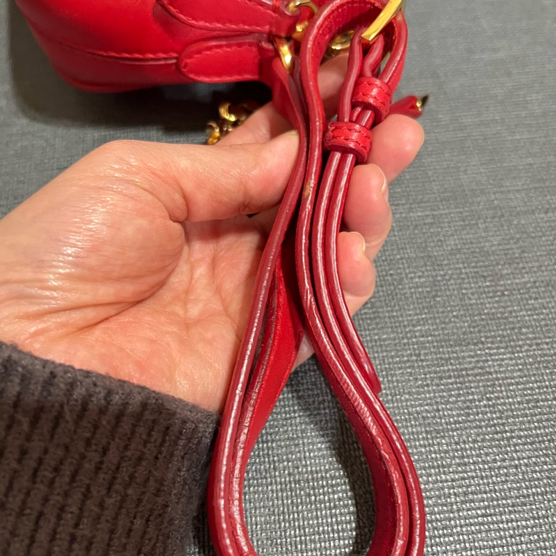 BURBERRY Lola TB字母絎縫羔羊皮鍊帶相機包#小#紅色-32