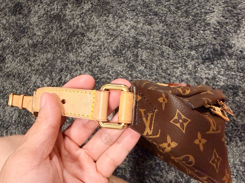 LV M43644 Bumbag 老花字紋金扣拉鍊腰包斜背包胸口包 RZ6157-12