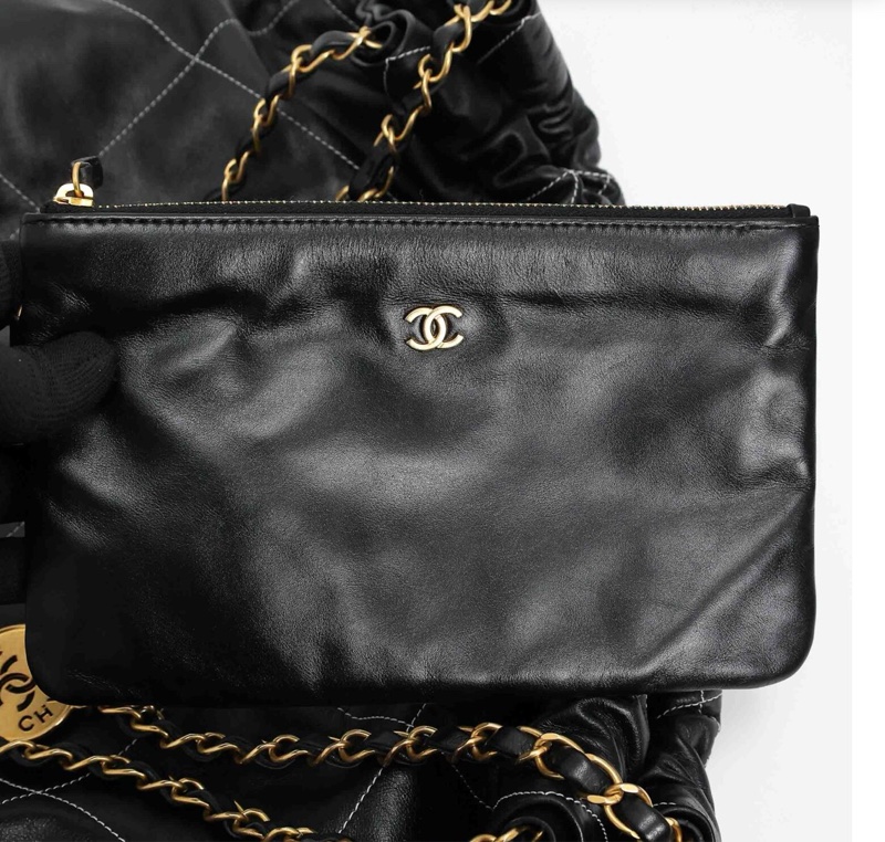 Chanel 22 bag-22