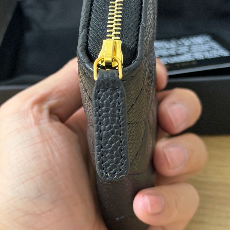 (全新)香奈兒 黑金荔枝皮ㄇ拉零錢包/短夾-9