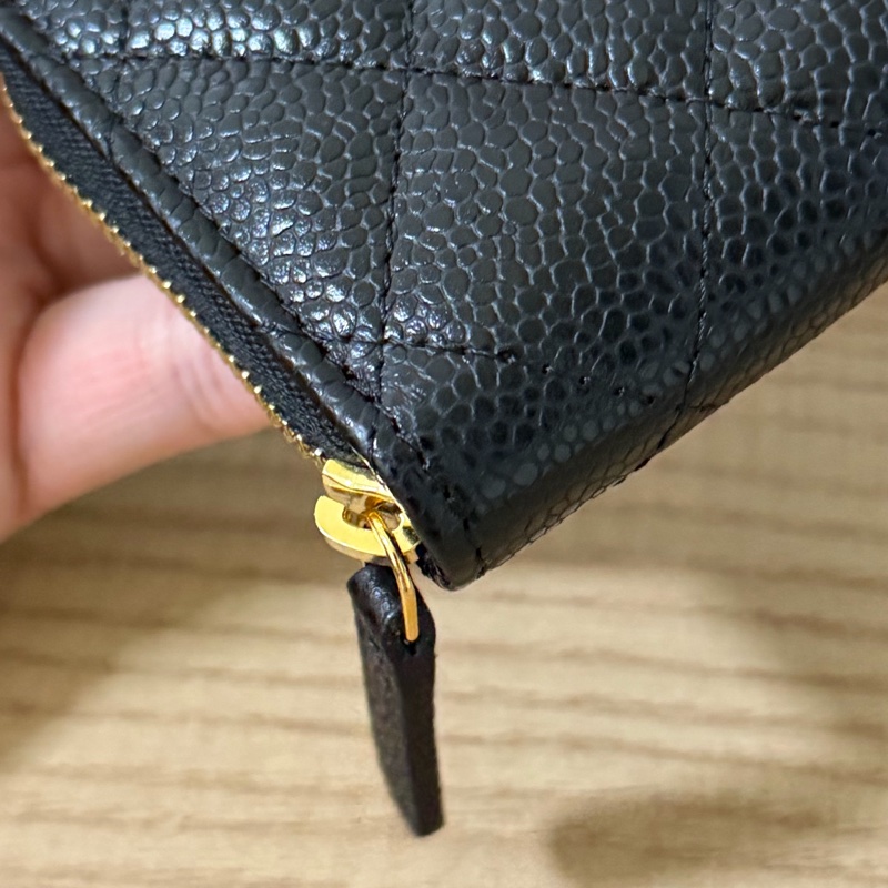 (全新)香奈兒 黑金荔枝皮ㄇ拉零錢包/短夾-12