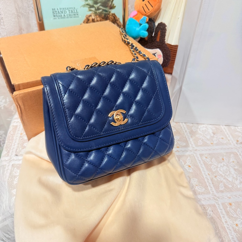 CHANEL AFFINITY 郵差袋(藍色）-0