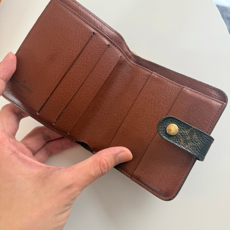 ✔️LV Louis Vuitton 路易威登 Monogram M61667 老花金釦拉鏈短夾-5