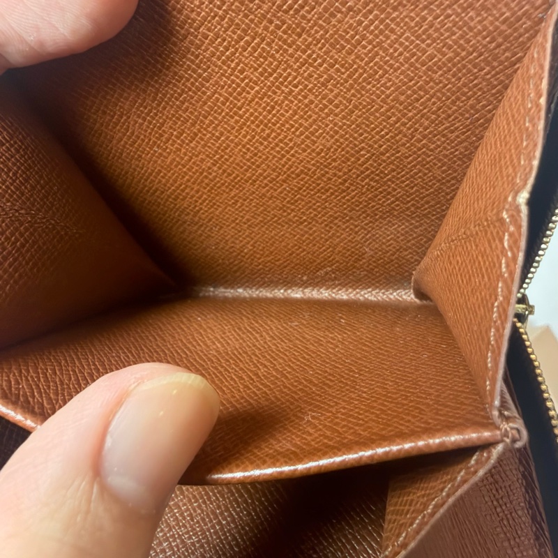 ✔️LV Louis Vuitton 路易威登 Monogram M61667 老花金釦拉鏈短夾-39