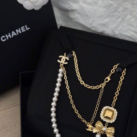 香奈兒Chanel新品項鍊25K新款金色蝴蝶結方塊蕾絲水晶珍珠 雙層項鍊 刻:L25K