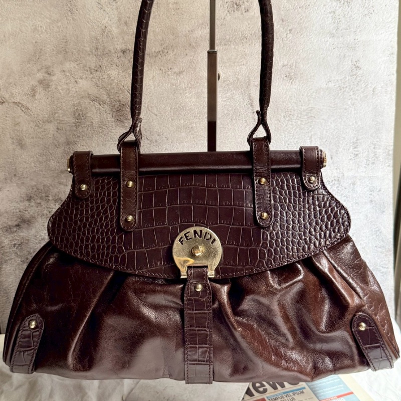 FENDI復古油皮醫生包(深咖啡)-3