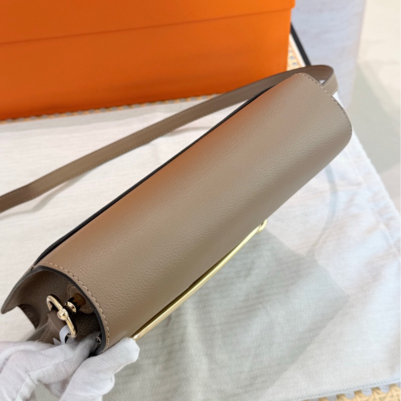 🌈Hermes🧡Roulis 23🧡威馬犬米色金扣🌈有單🧡99新 🌟evercolor皮🌟roulis23🌟roulis🌟notroulis19🌟豬鼻子🌟愛馬仕🌟-8