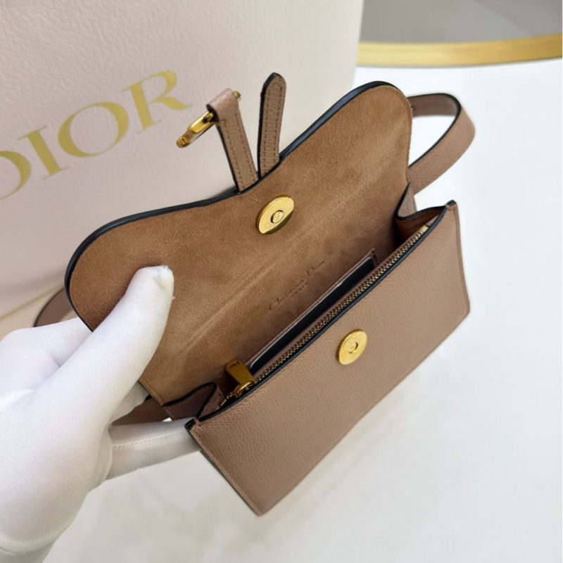🎀 【極致優雅．近新珍藏】Dior Saddle 馬鞍粒面小牛皮腰包 / 附皮帶 🎀-2