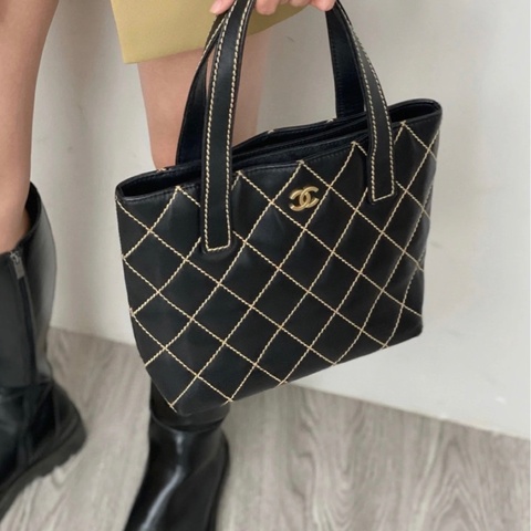 ✨Chanel Vivian 絕版外縫手提包 98新 好品項🤍