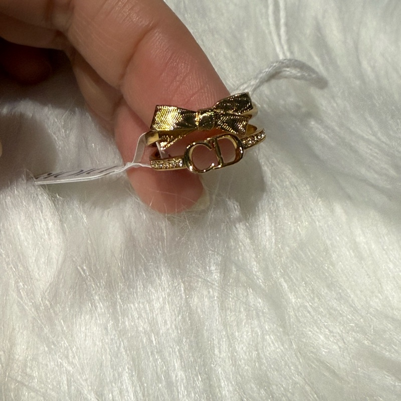 Dior 最新款蝴蝶結戒指-4