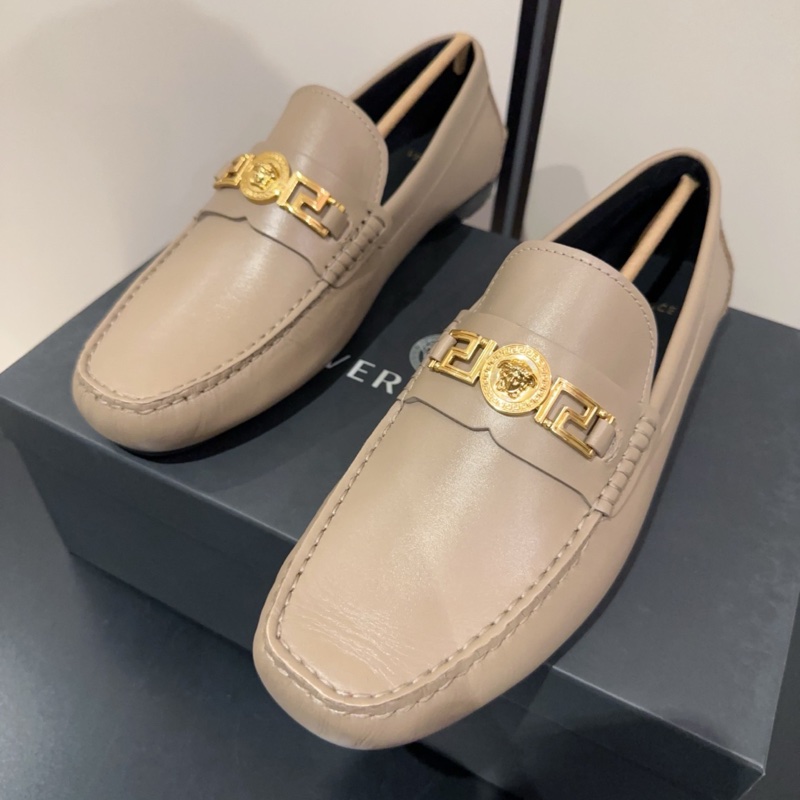 全新 Versace 範思哲 主線 Medusa美杜莎頭像 小牛皮 樂福鞋 休閒鞋 男款 淺棕色 正常皮紋尺碼:43碼 附件:盒子 塵袋。-2