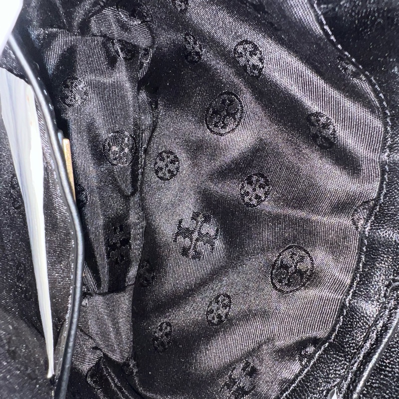全新 TB小香風真皮菱格紋金標圓盾logo可手提側背小水桶包 Tory Burch斜背包水桶包-9