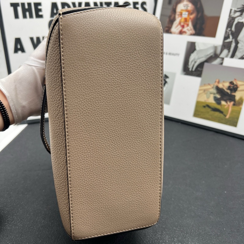 Loewe羅意威 puzzle小號幾何包 沙色荔枝紋牛皮尺寸24x10x15-4