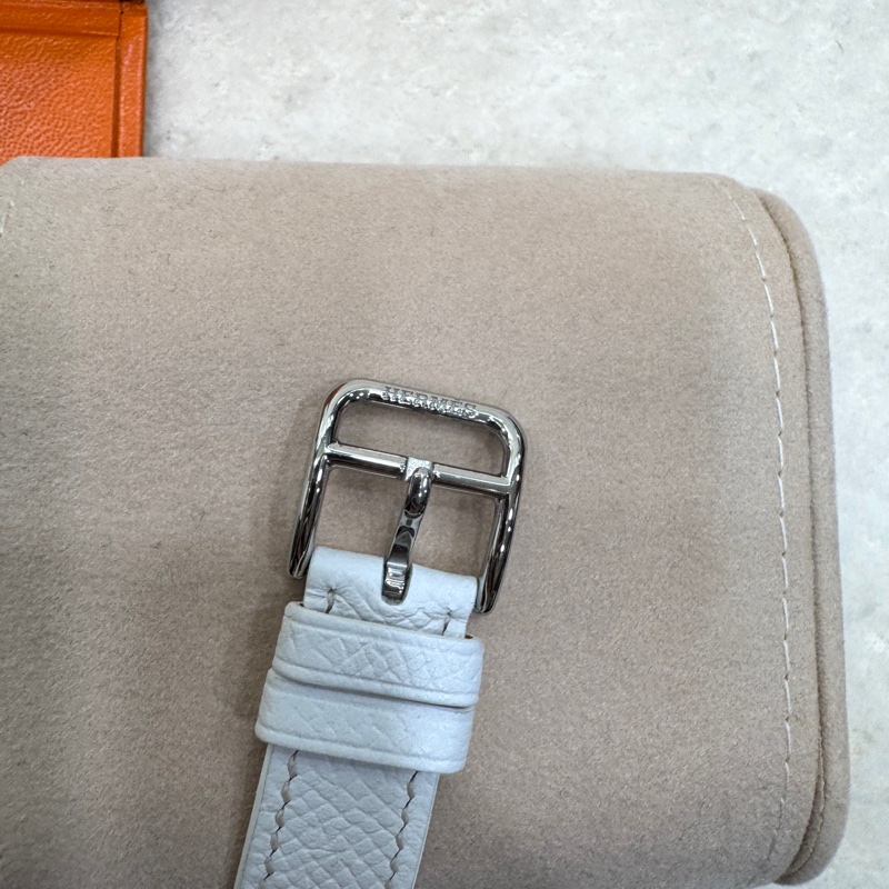 Hermes 愛馬仕銀色錶框白色牛皮 Heure H25mm手錶 HH1.210-4