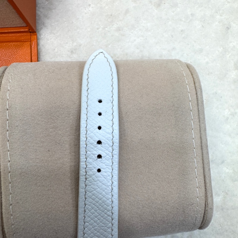 Hermes 愛馬仕銀色錶框白色牛皮 Heure H25mm手錶 HH1.210-9