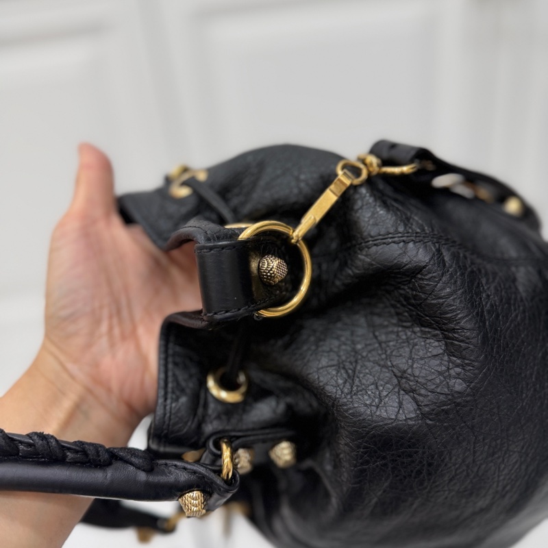 Balenciaga 巴黎世家 ponpon 經典 黑色 金釦 水桶包 機車包 手提包 斜背包 側背包 肩背包-23
