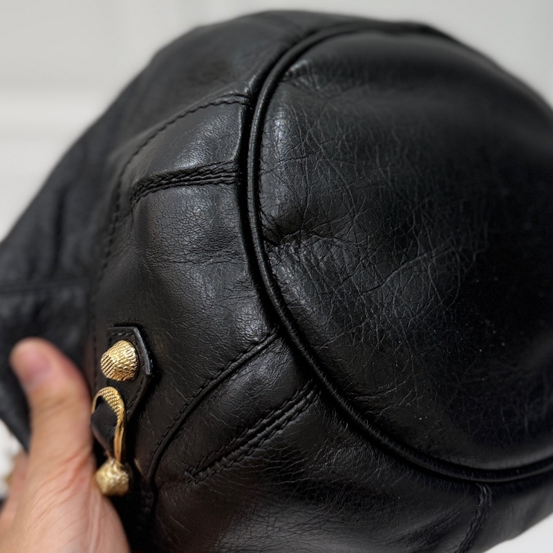 Balenciaga 巴黎世家 ponpon 經典 黑色 金釦 水桶包 機車包 手提包 斜背包 側背包 肩背包-43